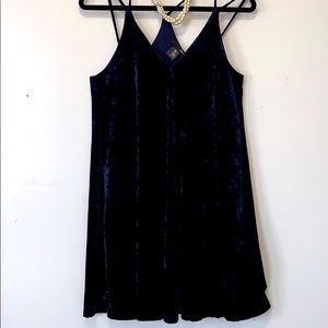 AQUA (Bloomingdales) Navy crushed velvet dress